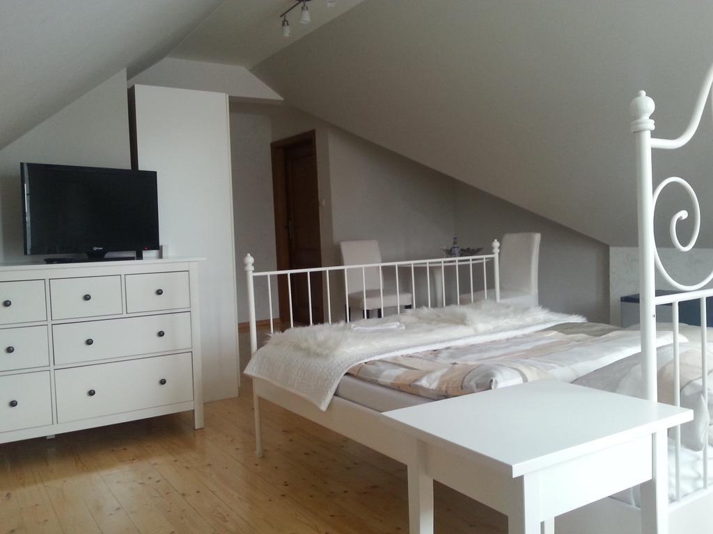 Hotel Skansen Nagawki Dmosin Pokoj fotografie